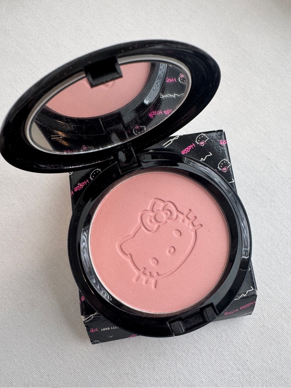 MAC Cosmetics Hello Kitty blush beauty powder in pretty baby